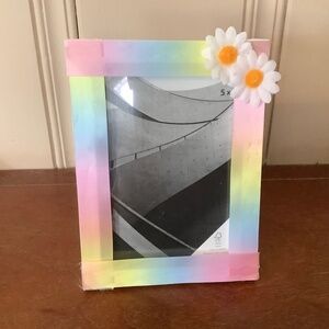 5x7 Multi color pastel ribbon and daisy spring picture frame